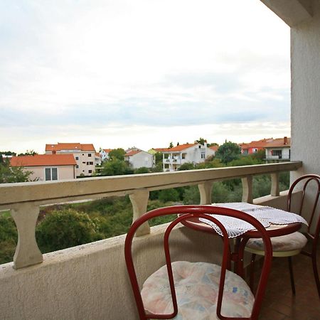 Apartment & Room Dinka, Krk Krk Town Exterior foto