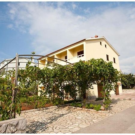 Apartment & Room Dinka, Krk Krk Town Exterior foto