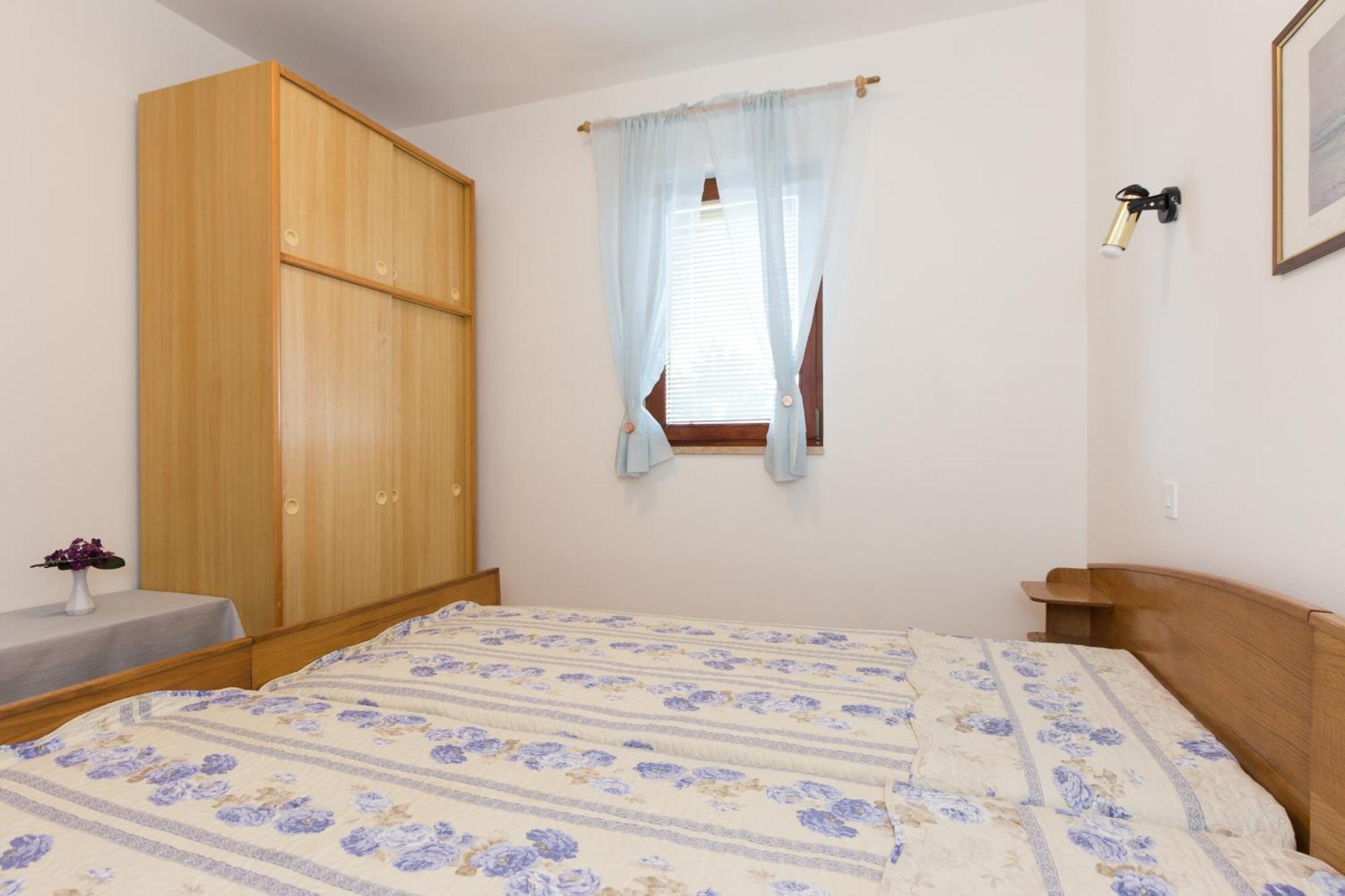 Apartment & Room Dinka, Krk Krk Town Quarto foto